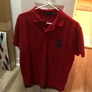 Red polo shirt with blue horse